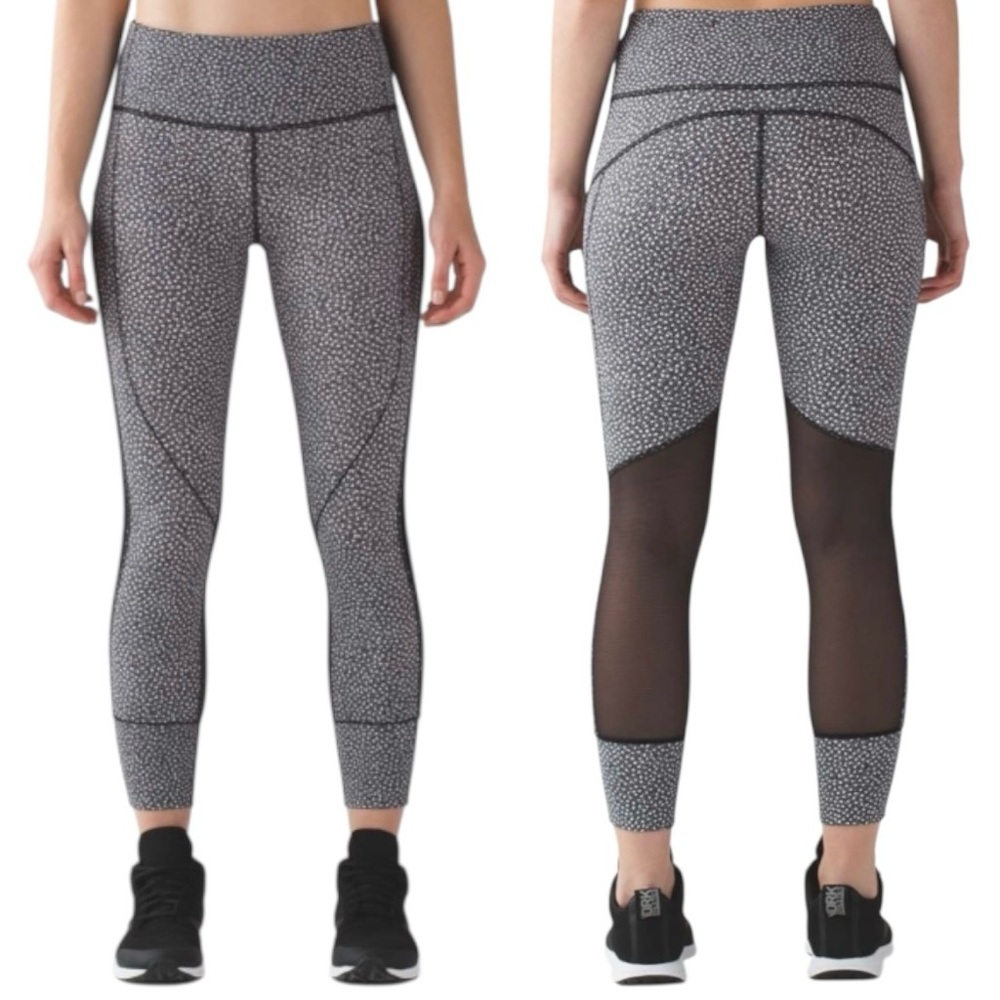 Lululemon Hit It 7/8 Tight 25” Frozen Fizz White Black 4